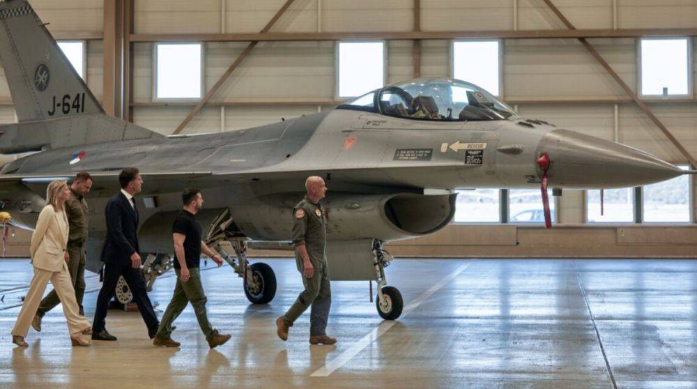 Нидерланды начинают подготовку к передаче Украине первых самолетов F-16 – премьер