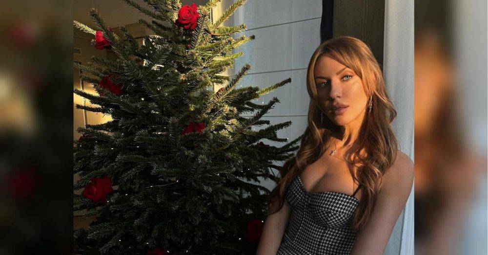 Леся Никитюк удивила оригинальным дизайном новогодней елки
