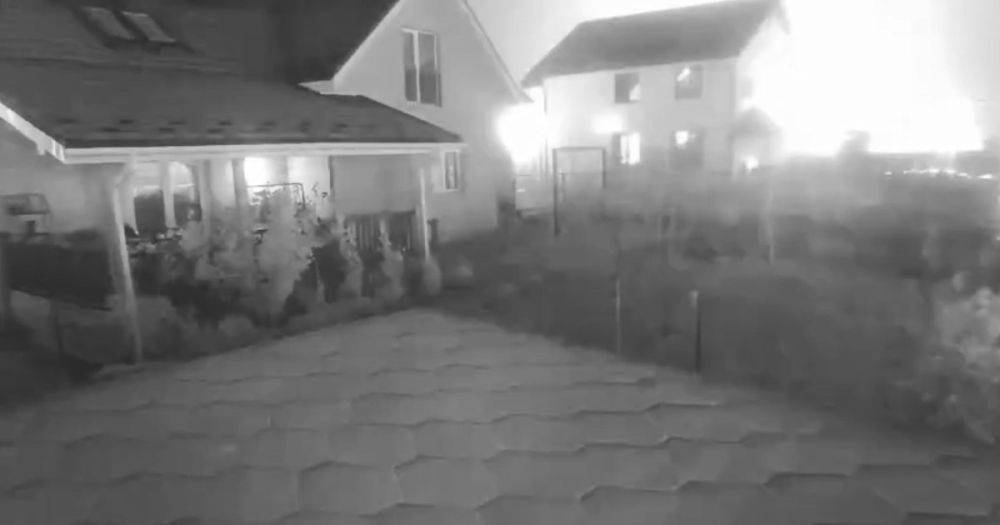 "Там спали дети": возле дома антикоррупционера Шабунина взорвался Shahed-126 ВС РФ (видео)