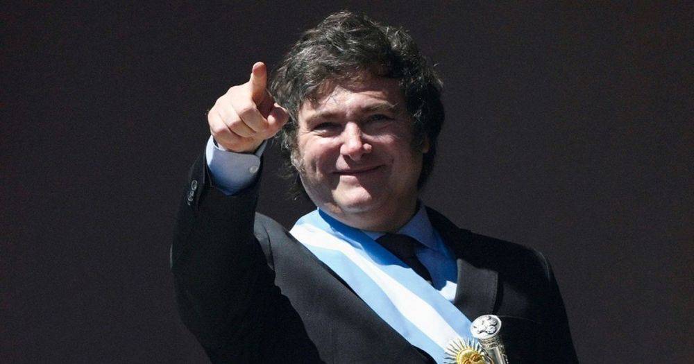 Экономит бюджет: новый президент Аргентины Милей хочет уволить всех госслужащих