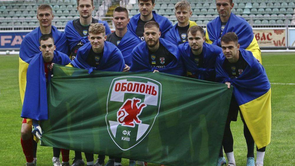Украинские футболисты получили массовую повестку в ТЦК - СМИ