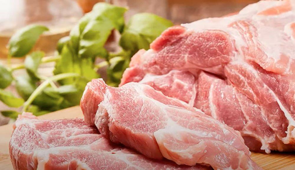 Забудьте о традиционной разморозке мяса: эксперт рассказал, как правильно это делать