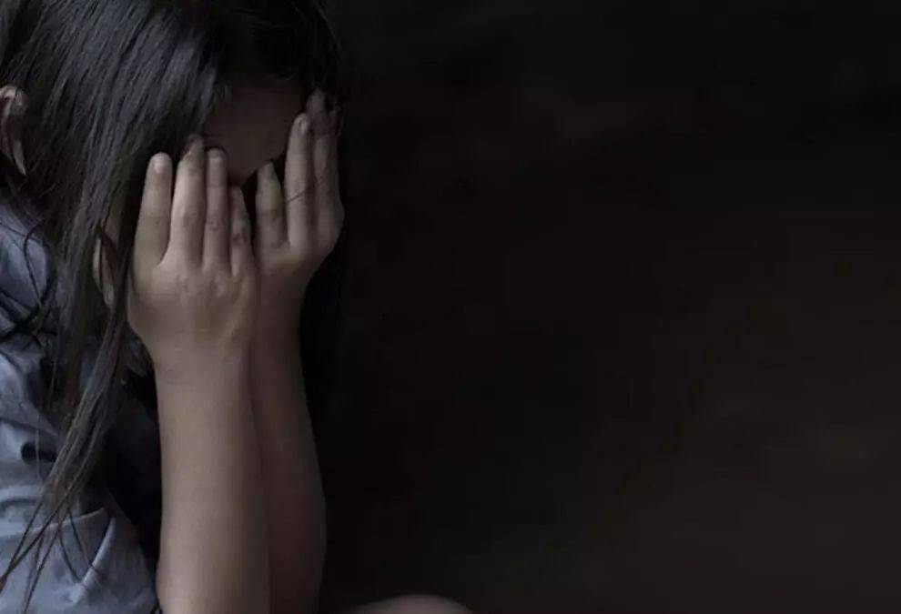 Жительницу Зангиаты подозревают в жестоком обращении с 13-летней падчерицей. Видео