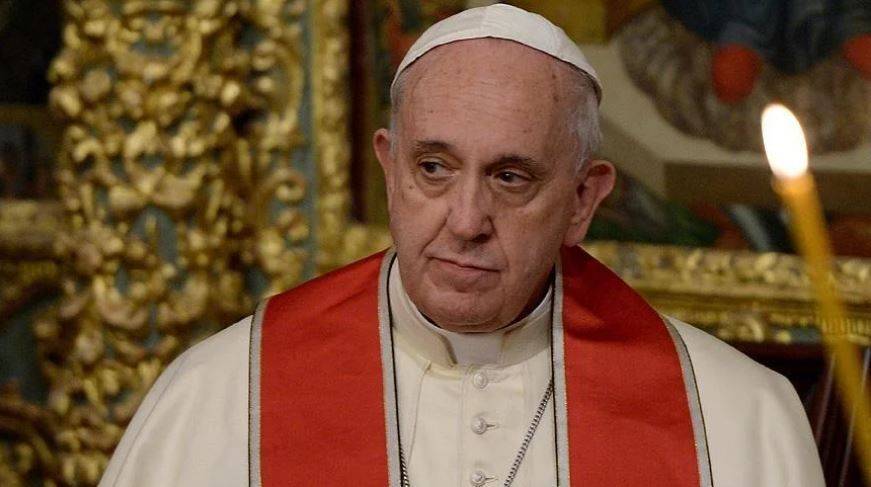 Urbi et Orbi: папа римский в Рождество осудил кровопролитие и помолился за мир