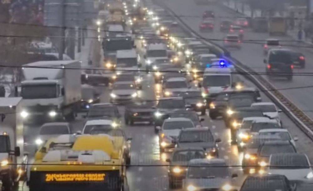 У водителей ноги онемели: в Украине запретят часть машин, кому не повезло