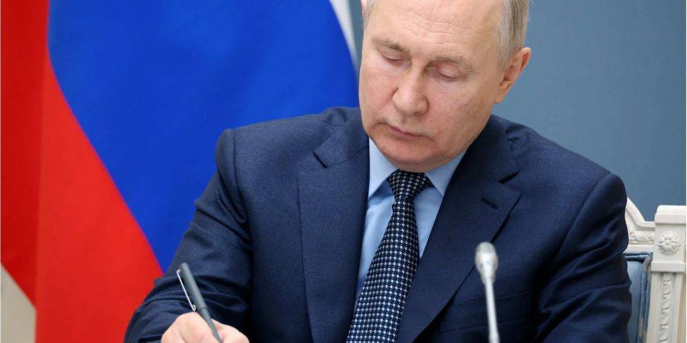 Экономика диктатора. Путин подписал закон, который позволит гнобить иностранных совладельцев компаний из РФ еще целый год