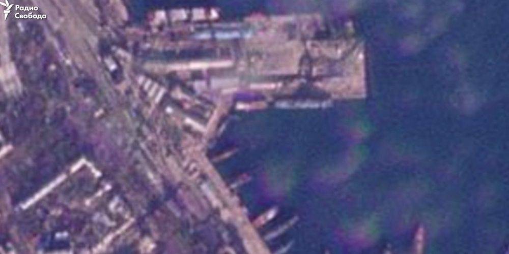 Появились спутниковые снимки после удара ВСУ по бухте в Феодосии