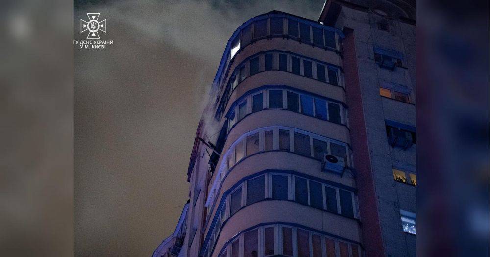 Киевлянин выпрыгнул из окна 14 этажа жилого дома, спасаясь от пожара в квартире (фото, видео)