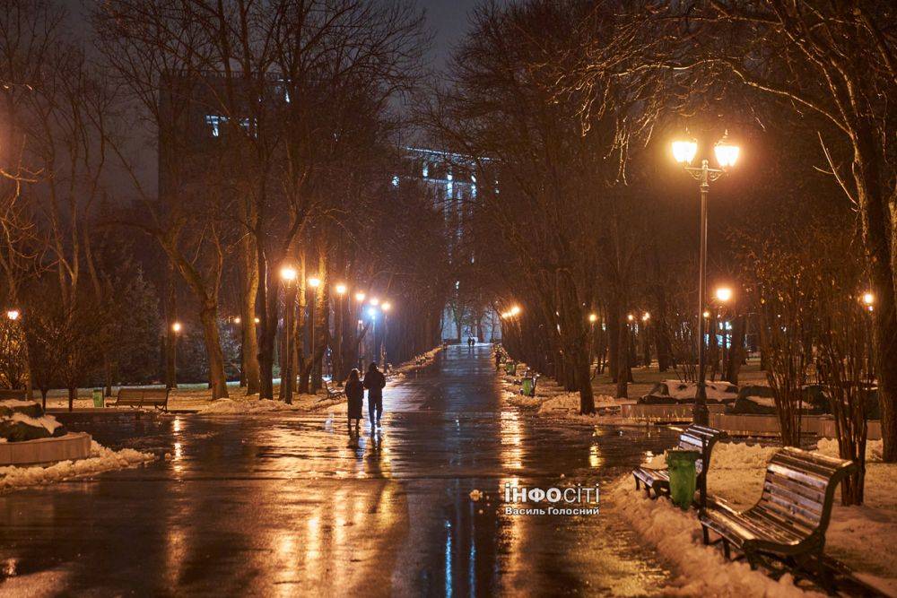 Ночные шквалы и мокрый снег: прогноз погоды в Харькове и области на 28 декабря