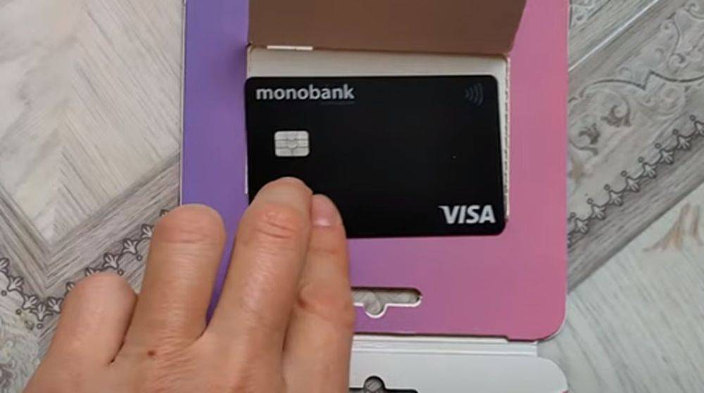 Касается карточек ПриватБанка и monibank: появилась важная инструкция, чтоб не лишиться денег