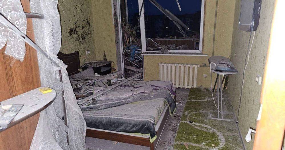 Россияне ударили по дому и больницам Херсона: есть убитые и раненые (ФОТО, ВИДЕО)