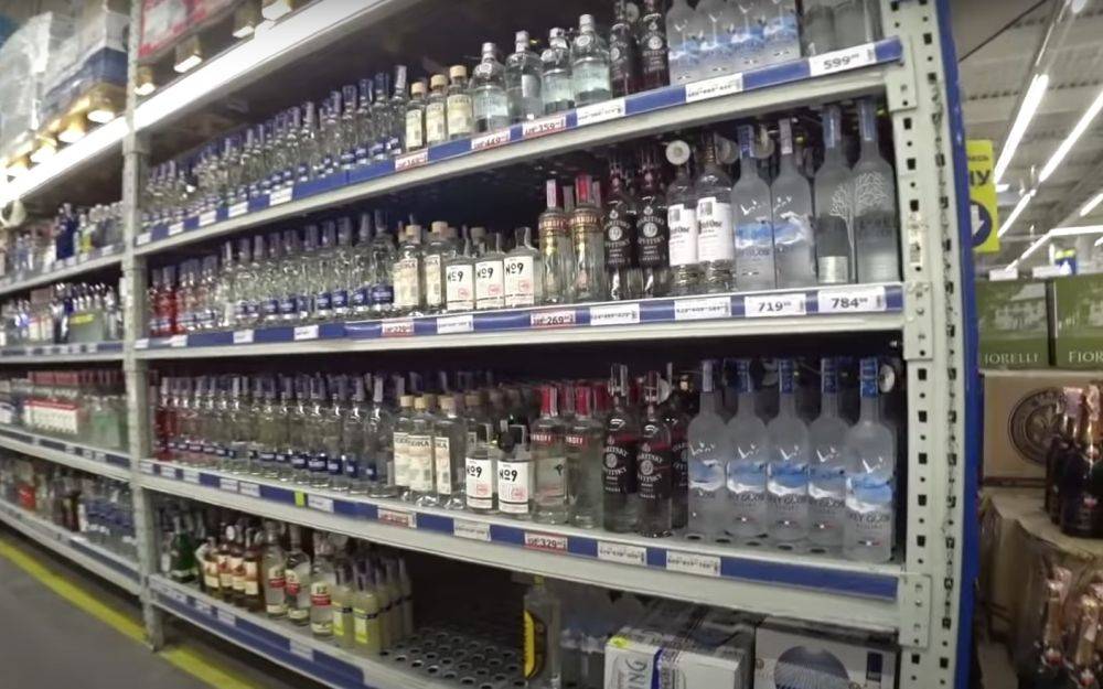 Подарок для оккупантов в Новый год: в сети рассказали, как украинцы в оккупации травят россиян контрафактным алкоголем