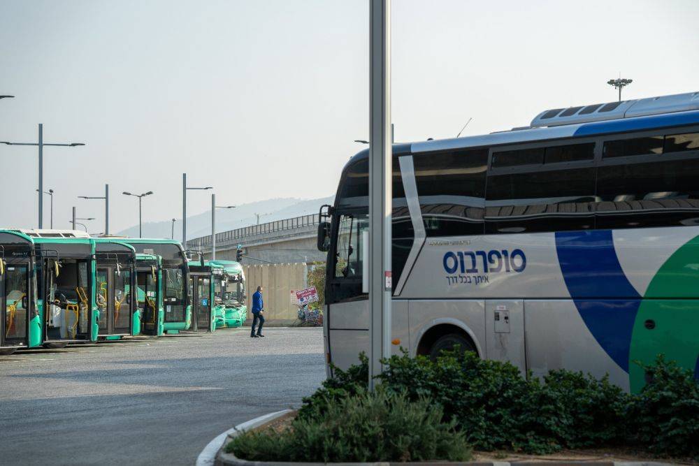 Водители «Метронит» в Хайфе и автобусов на северных маршрутах проведут забастовку