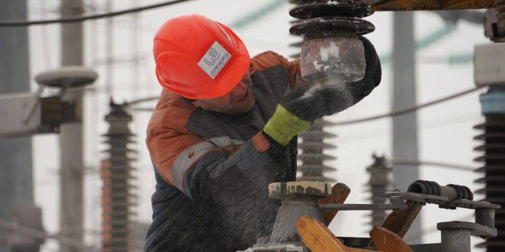 Отключений нет. Энергосистема Украины остается сбалансированной несмотря на сложные погодные условия и атаки РФ — Шмыгаль