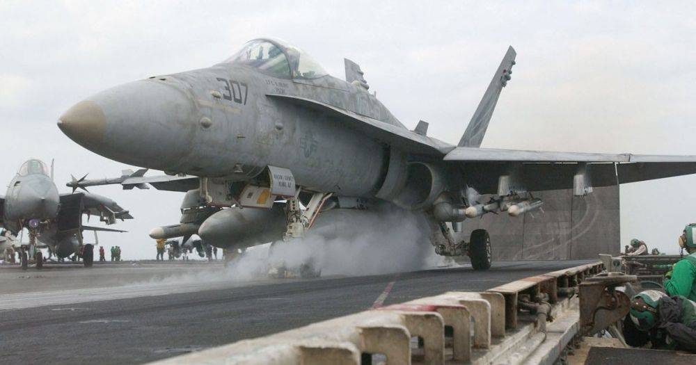 Проверка США или новое наступление: почему Украина просит у США системы THAAD и самолеты F-18