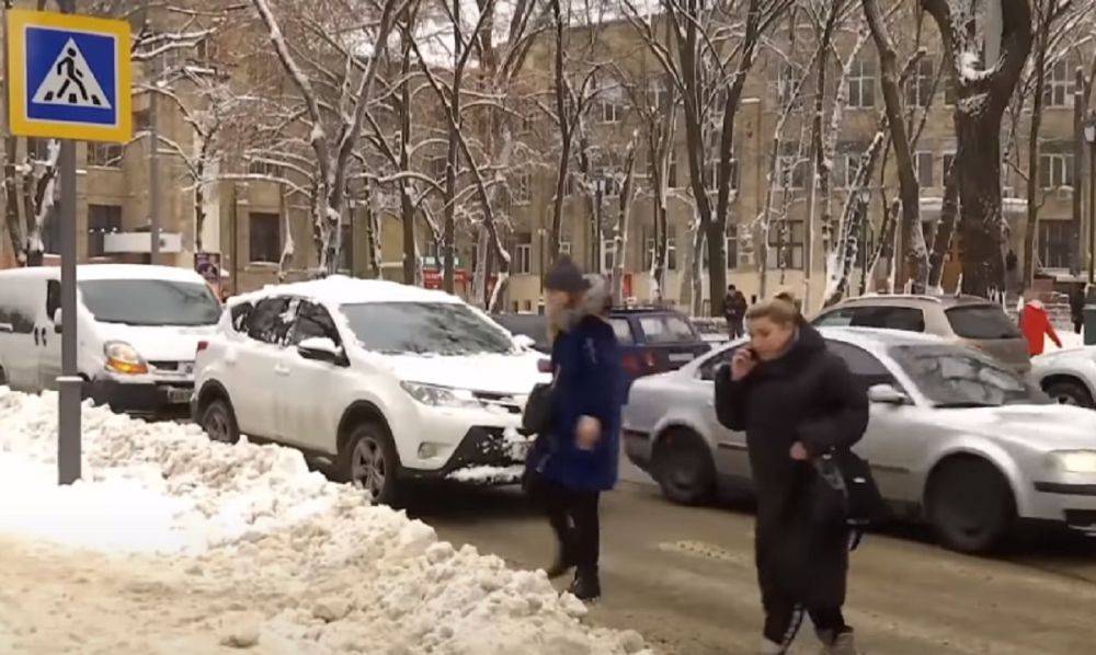 Затопление станций метро в Киеве: в МВД сделали важное предупреждение для водителей