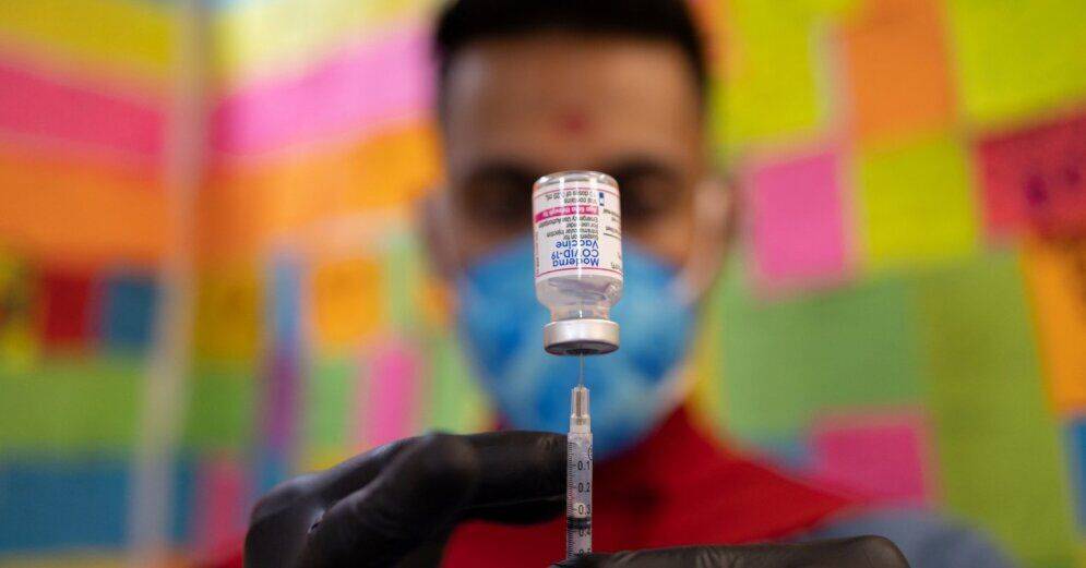 На компенсации за побочные эффекты от коронавирусных вакцин Латвия потратит еще 25 000 евро