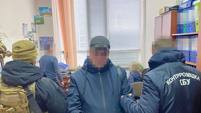 СБУ задержала работника "Укроборонпрома", который корректировал обстрелы Киева и сливал разведданные
