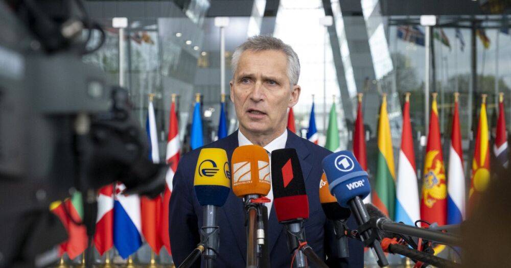 НАТО в ближайшие дни обсудит ускорение поставок оружия Украине, — Столтенберг