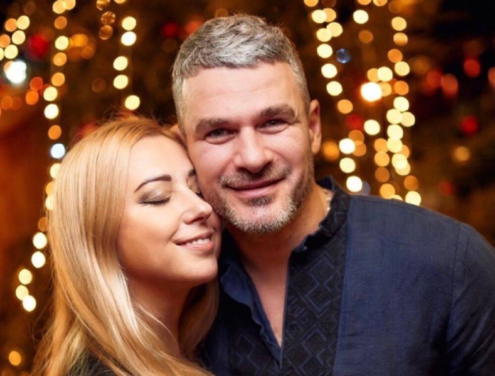 "Вы чудесные": зять Нины Матвиенко Мирзоян растрогал семейными фото с женой и дочкой