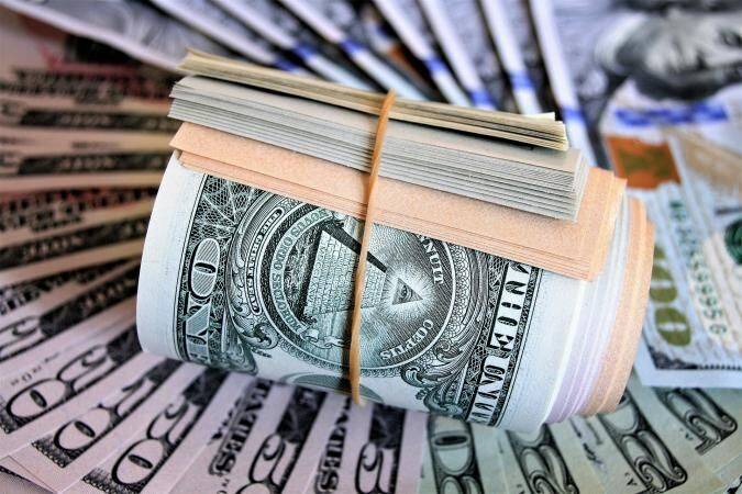 Объем наличной валюты вне банковской системы в 2022 году составил $107 миллиардов