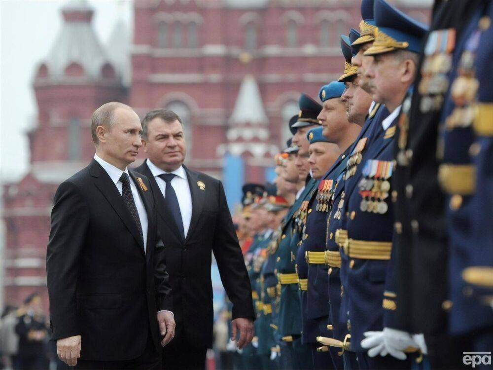 Пугачев: Путин, назначая министром обороны РФ Сердюкова говорил: "Все продавай, но больше двух процентов себе в карман не бери"