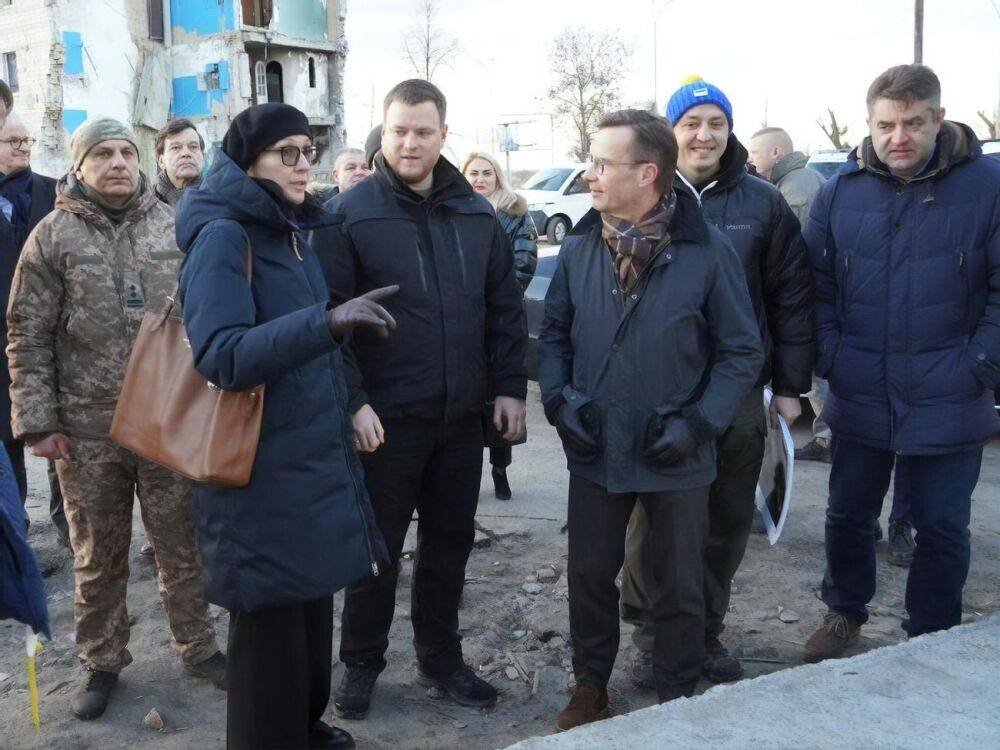 Премьер Швеции в ходе визита в Украину посетил Бородянку