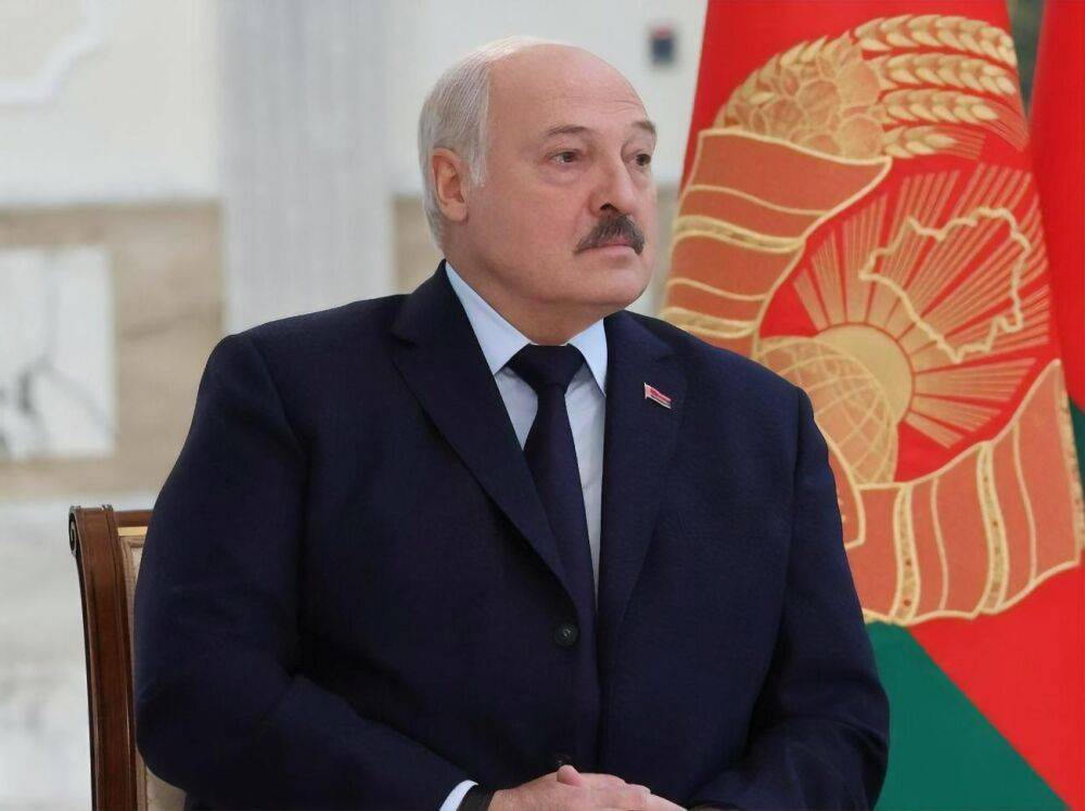 Лукашенко заявил, что не будет посылать армию Беларуси воевать в Украине