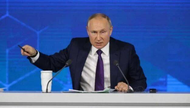 «Путин — неудачник»: Международные резервы России «похудели» на $12 миллиардов в неделю