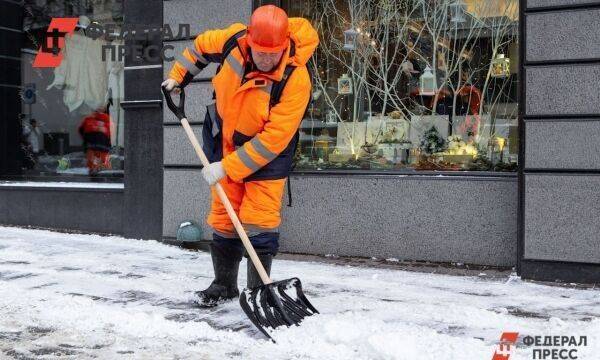 Новосибирские работодатели предлагают пенсионерам тяжелый физический труд