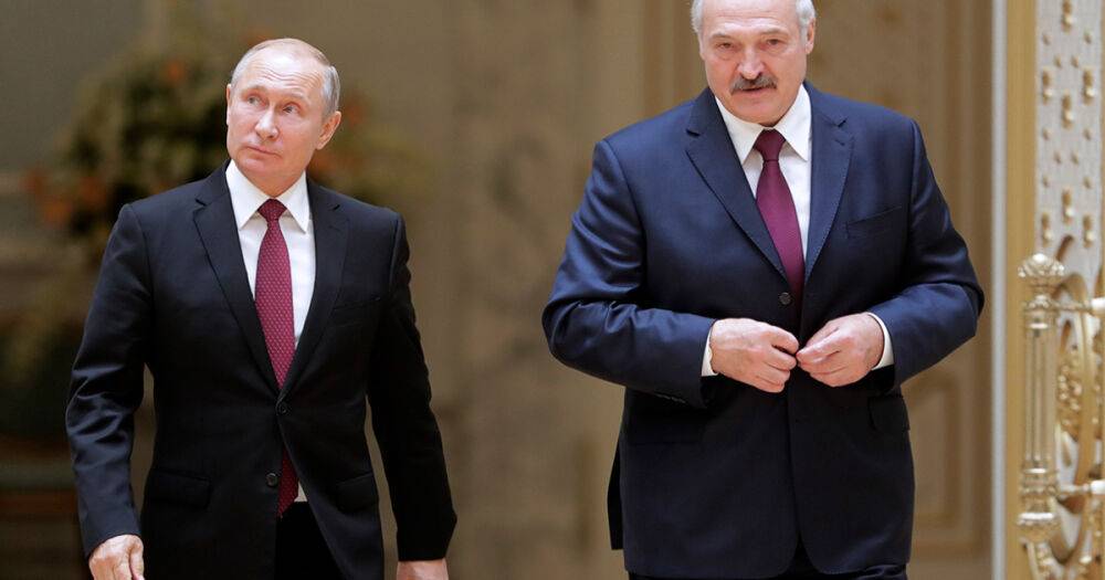 Не мог не согласиться на встречу: Лукашенко попресмыкался перед Путиным в Москве (ВИДЕО)