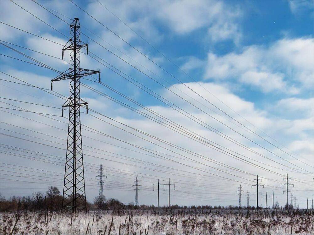 Дефицит электричества в Украине немного снизился, его хватает на 80% нужд потребителей. "Укрэнерго" увеличила лимиты в областях