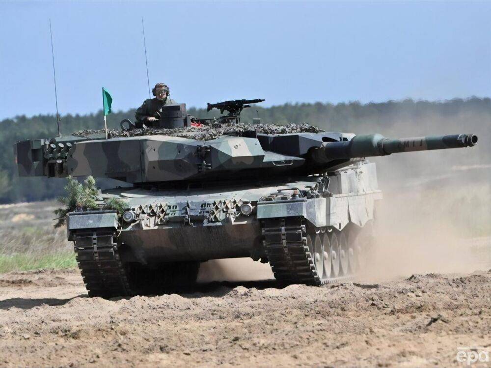 Кулеба о передаче Польшей танков Leopard: "Вы помогли снести еще одну стену"