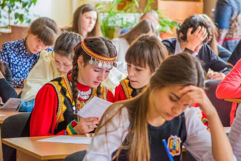 «Зимние сказки» по-русски – для детей-билингвов из разных стран