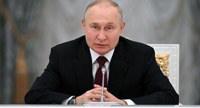Путин: Россия использует силу, чтобы остановить войну