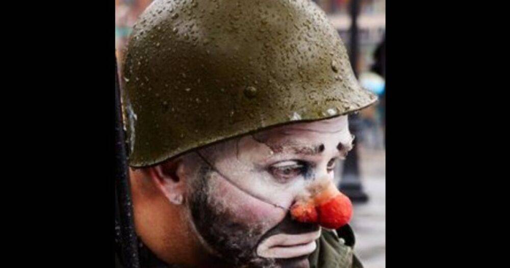 Клоуны на фронте? Российский цирк закупил каски и бронежилеты на миллионы рублей