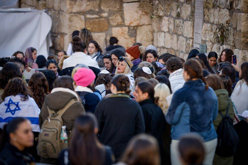 Новый скандал у Стены Плача: женщины пришли помолиться