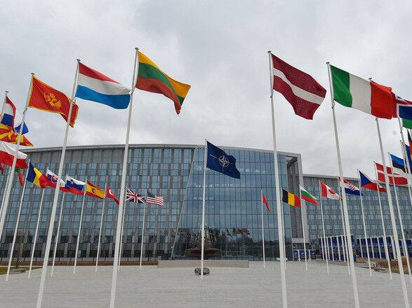 В НАТО сделали заявление к годовщине вторжения: полны решимости поддерживать давление на рф