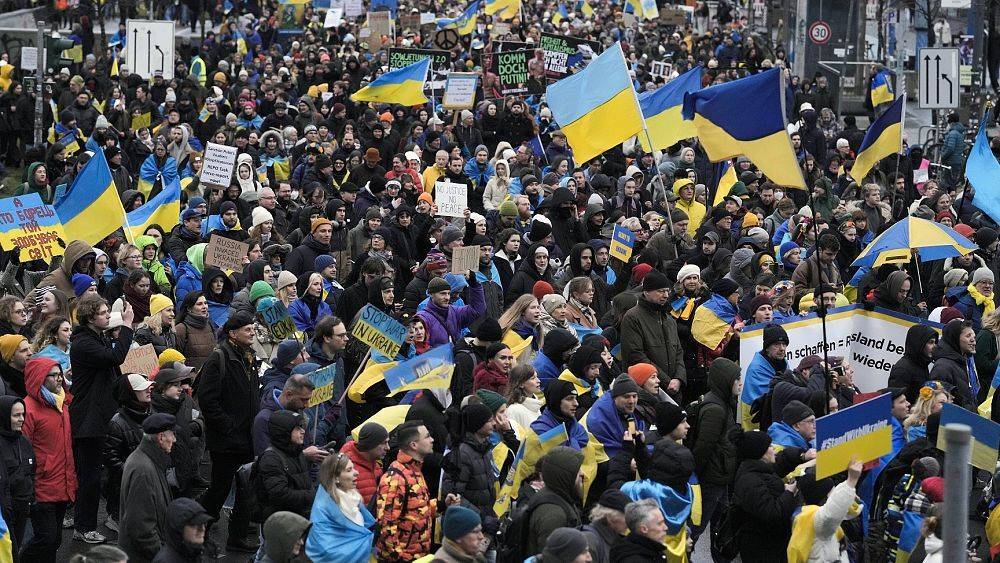 Акции солидарности с Украиной в городах Европы