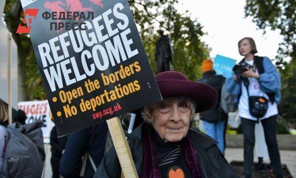 Британцы загоняют украинских беженцев в долги