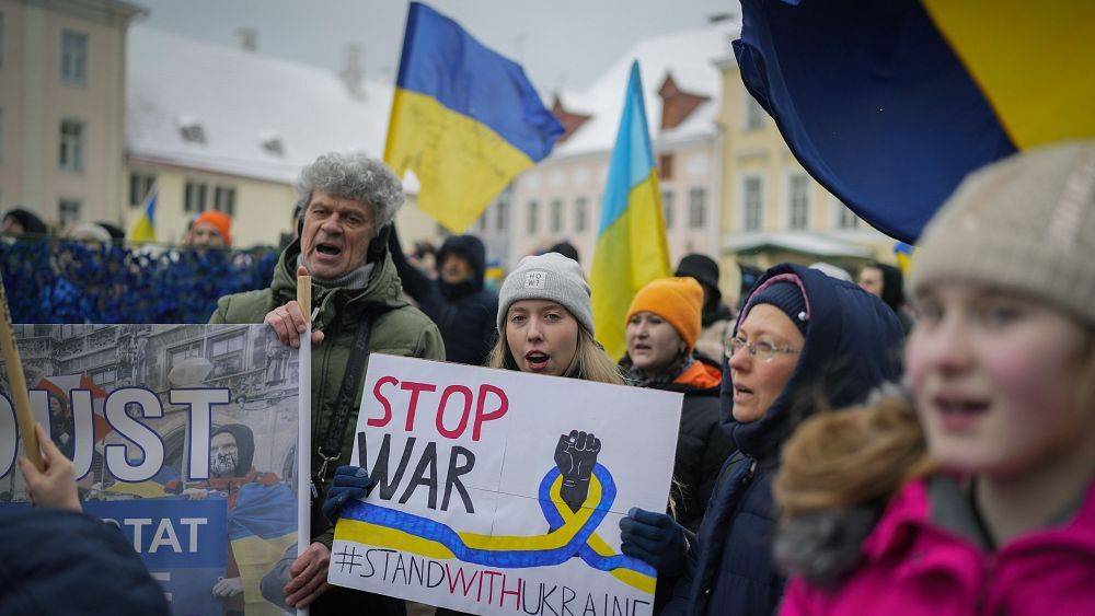 Митинги в Европе в поддержку Украины и против поставок вооружений