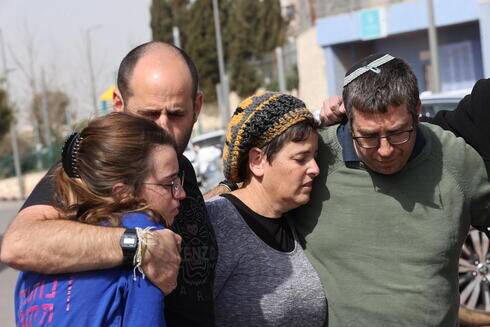 Израиль прощается с братьям Янив, павшими в теракте
