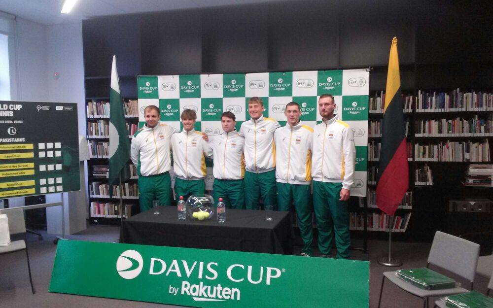 Литовские теннисты вернулись в впервую группу Кубка Дэвиса