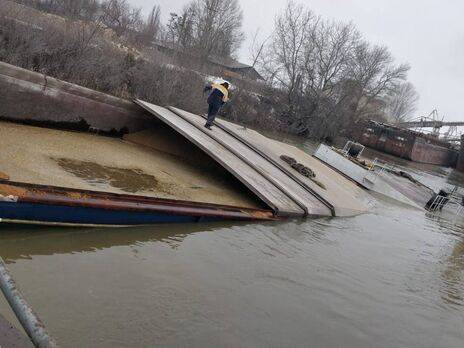 Румынское судно затонуло в порту Рени Одесской области | Новости Одессы