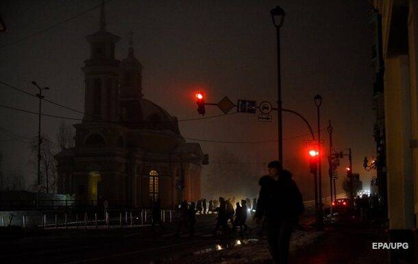 В Киеве и области вводятся частичные отключения света