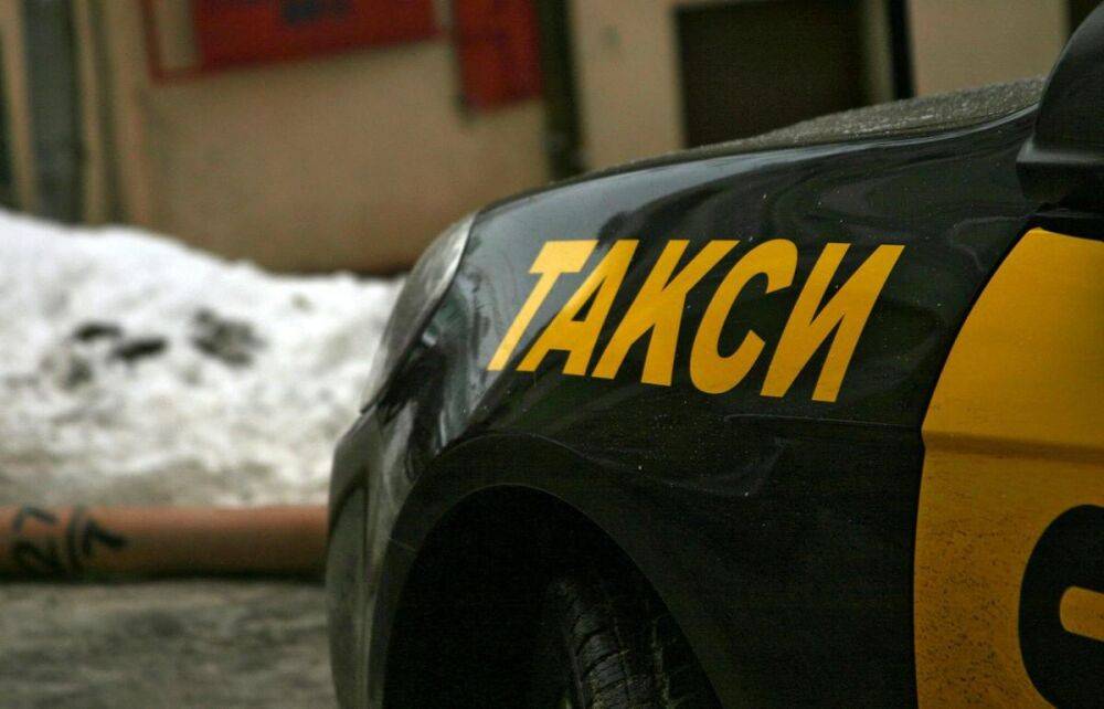 В Осташкове таксист не дал мошенникам обмануть пожилую женщину