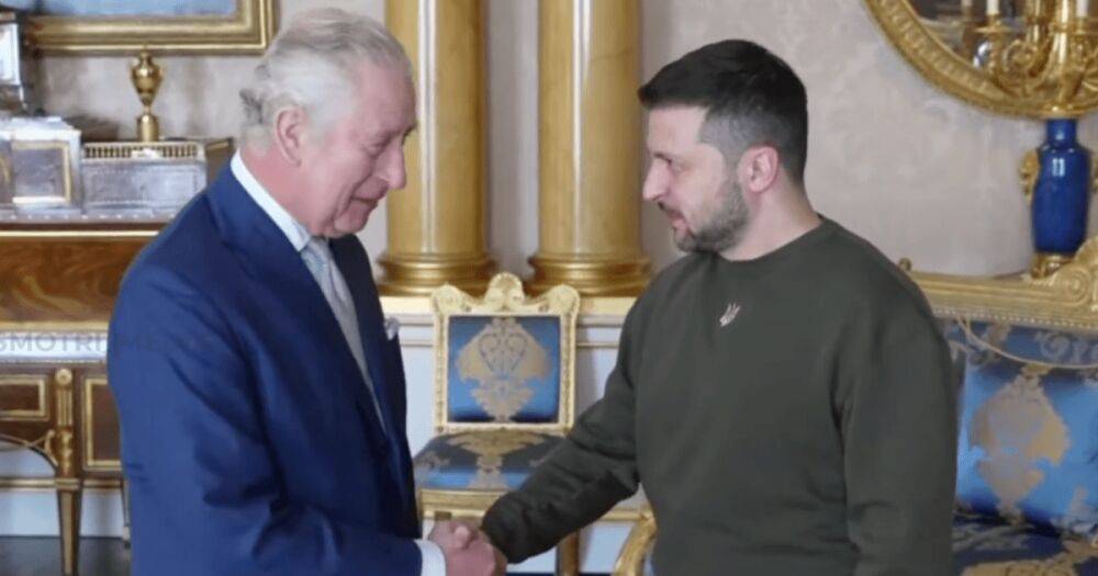 В милитари-стиле: президент Зеленский встретился с королем Великобритании Карлом III (видео)