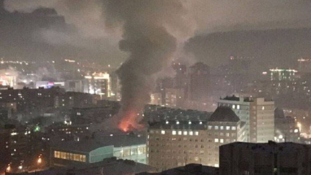 В Новосибирске произошел взрыв газа в пятиэтажке. Начался пожар
