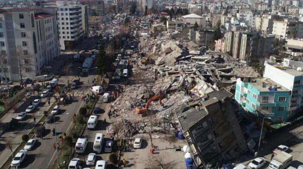 Землетрясение в Турции: под завалами могут находиться пятеро украинцев