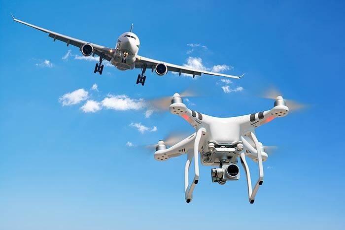 Возле аэропорта Франкфурта были обнаружены дроны
